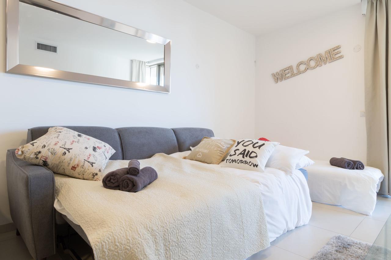 Luxury One-Bedroom Apartment/Parking In City Center Jeruzalem Buitenkant foto