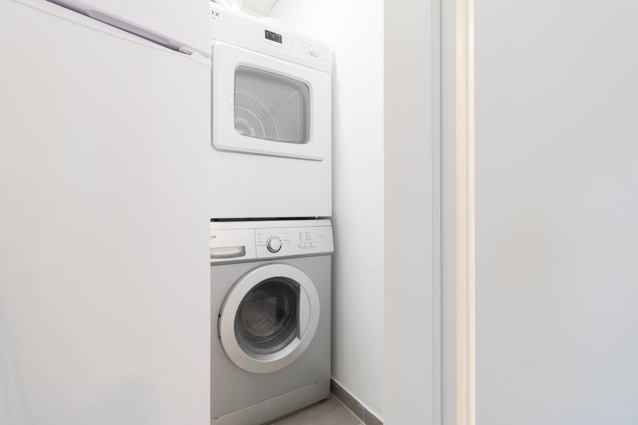 Luxury One-Bedroom Apartment/Parking In City Center Jeruzalem Buitenkant foto