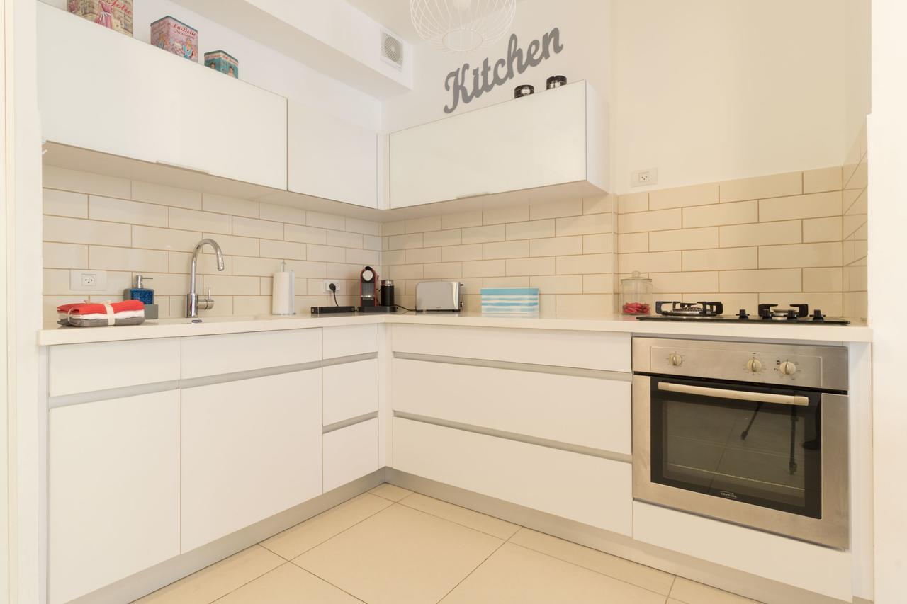 Luxury One-Bedroom Apartment/Parking In City Center Jeruzalem Buitenkant foto
