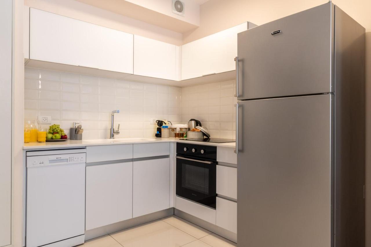 Luxury One-Bedroom Apartment/Parking In City Center Jeruzalem Buitenkant foto