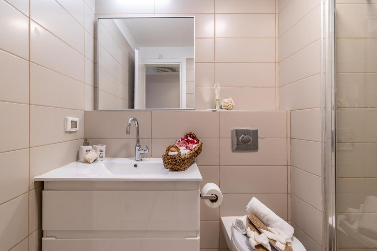 Luxury One-Bedroom Apartment/Parking In City Center Jeruzalem Buitenkant foto