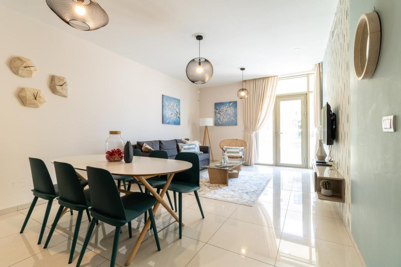 Luxury One-Bedroom Apartment/Parking In City Center Jeruzalem Buitenkant foto
