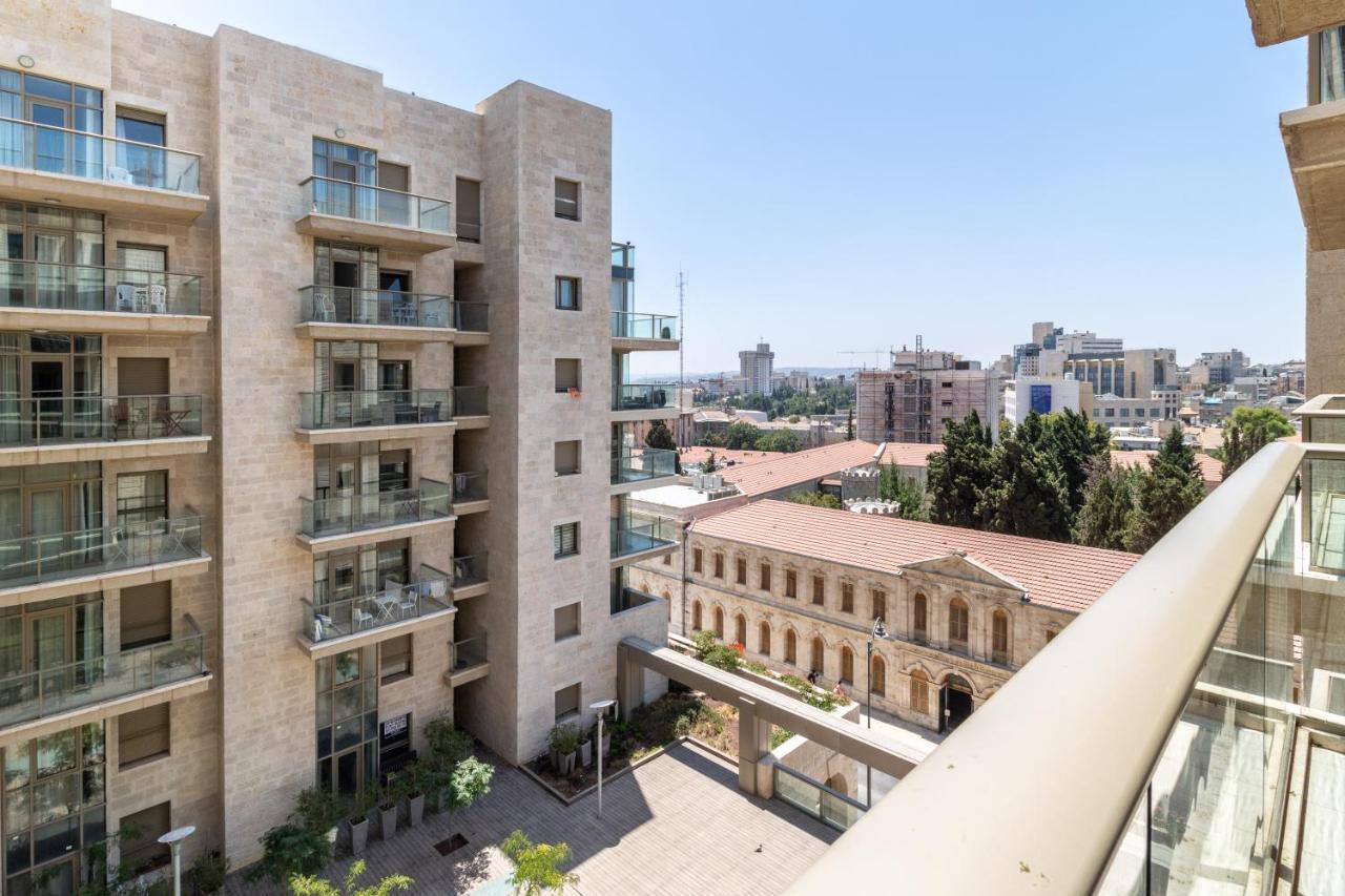Luxury One-Bedroom Apartment/Parking In City Center Jeruzalem Buitenkant foto